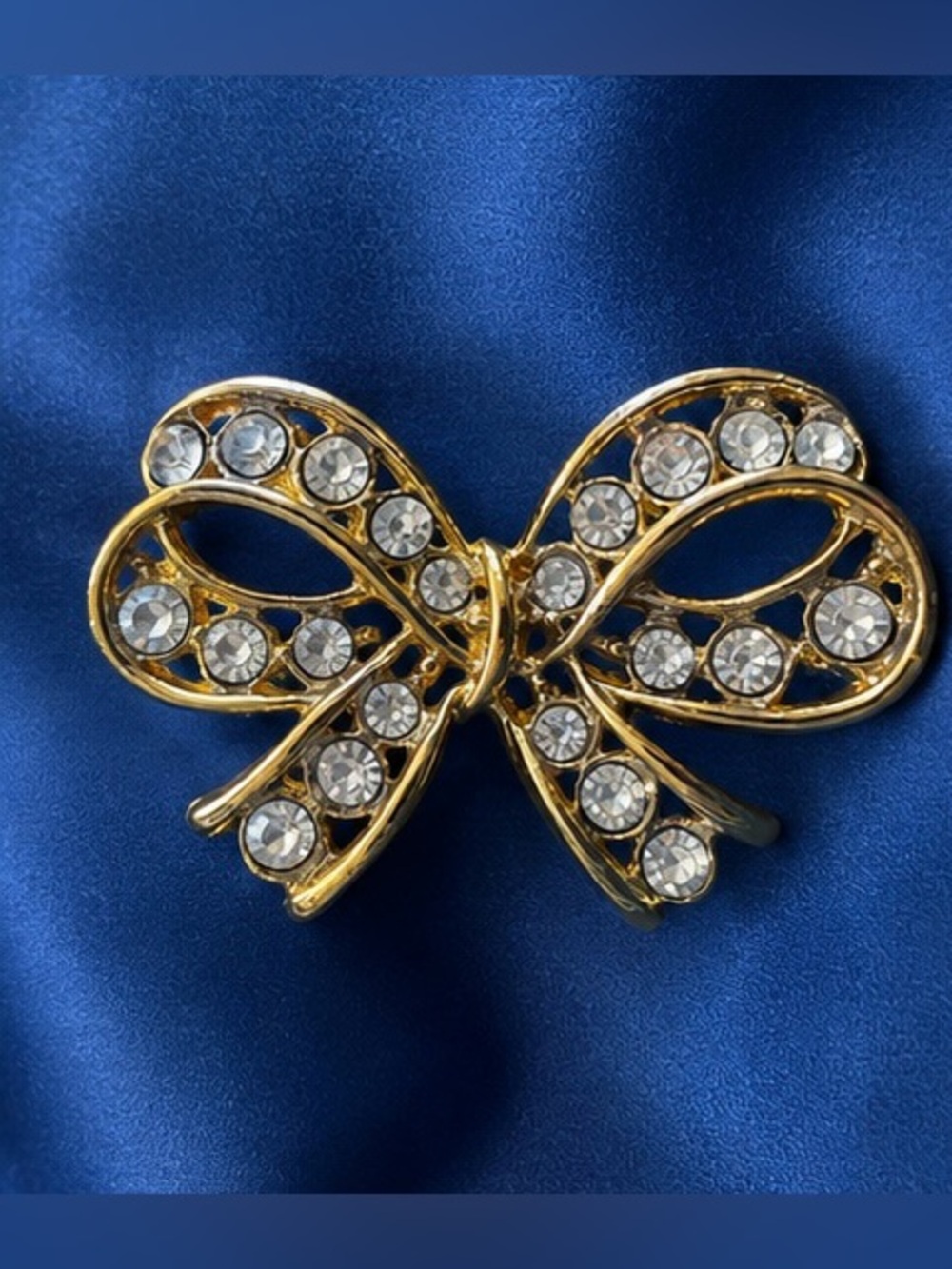 Vintage Gold Bow Brooch with Clear Crystals - Women's Fashion Jewelry